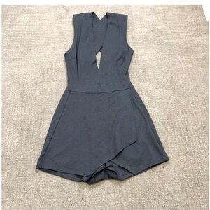 Windsor Skort Romper Size S Grey V-Neck Open Cross Back